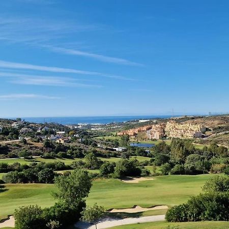Penthouse Seaview And Golf Valle Romano Estepona Exterior photo